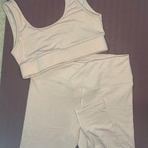 Brand new!! Top & bottom lounge set by flamingo